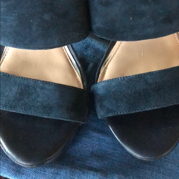 Gianni Bini Addi Block Heel Sandals - Picture 4 of 8